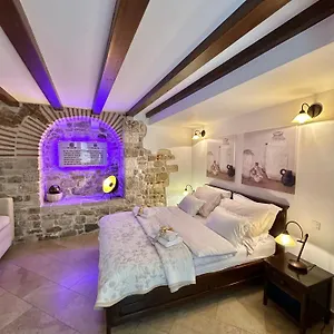 Diocletian Wine Apartamento Split