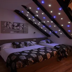 Deluxe & Sarella Apartamento Split
